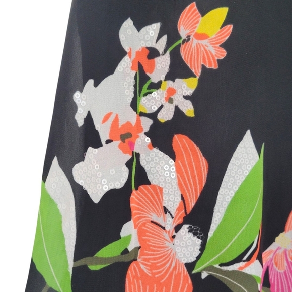 Sleeveless Black Floral Sequin Print Women’s Top - Picture 7 of 9